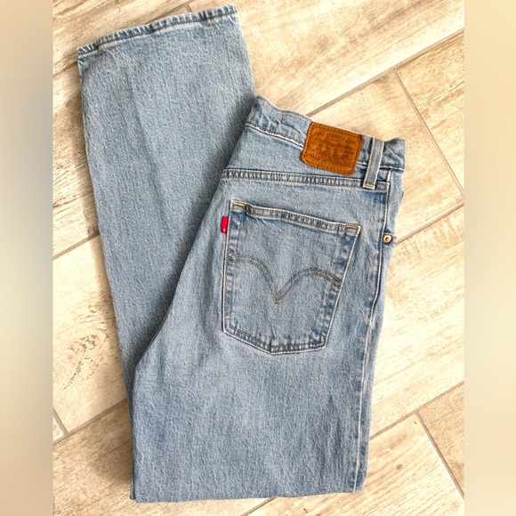 Levi’s Ribcage Straight Jean - Picture 4 of 4